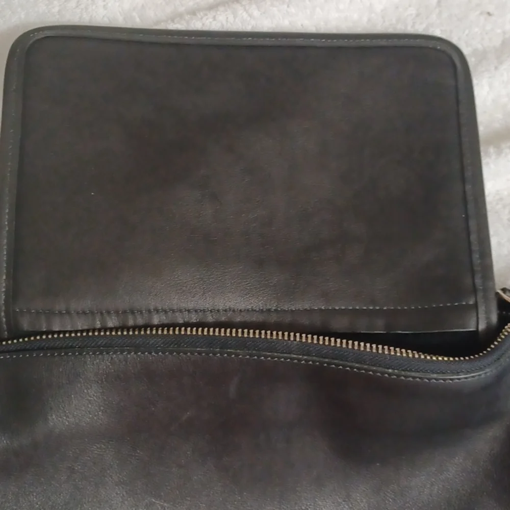 Vintage Black Coach Shoulder bag - Picture 13 of 16